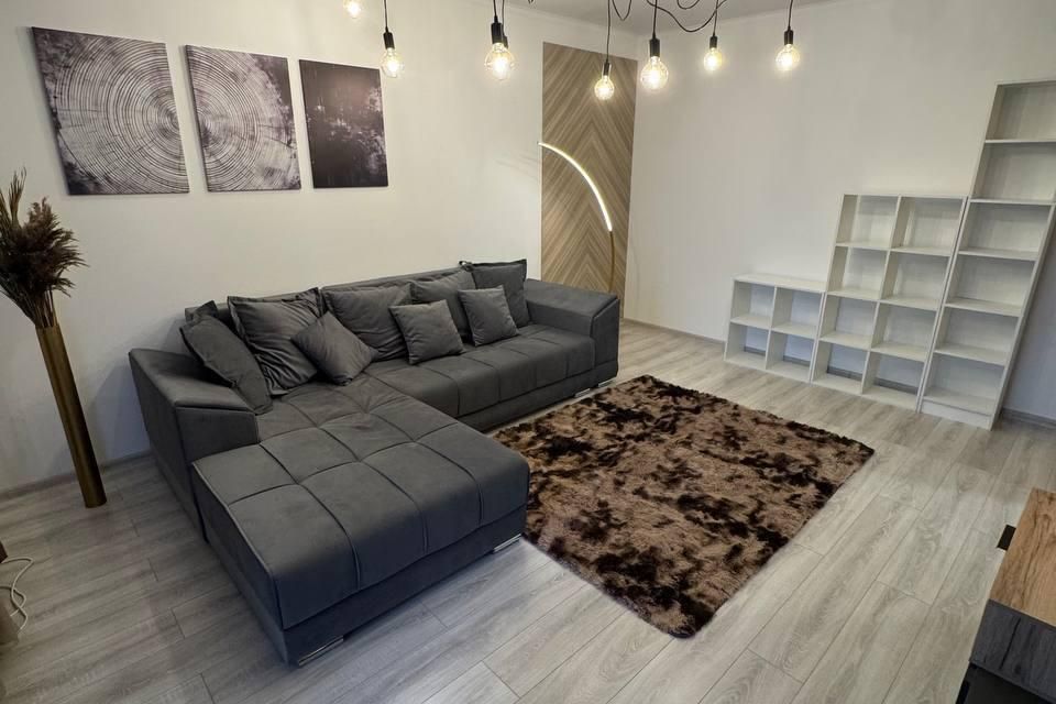 Сдаётся 2-комнатная квартира, 59.2 м²