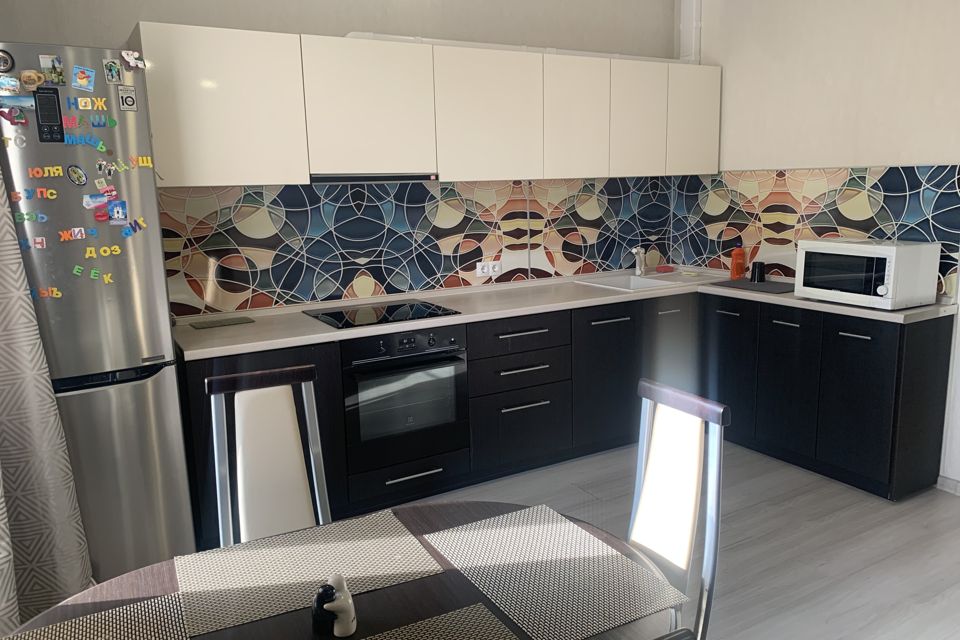 Сдаётся 1-комнатная квартира, 42 м²