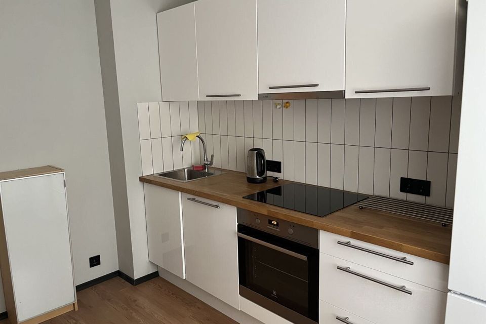 Сдаётся 1-комнатная квартира, 43 м²