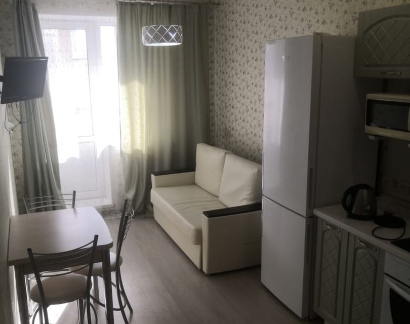 Сдаётся 1-комнатная квартира, 39 м²