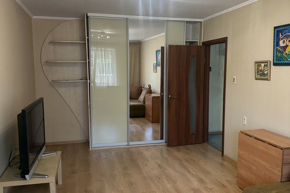 Сдаётся 1-комнатная квартира, 40 м²