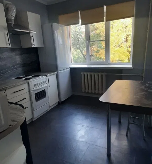 Сдаётся 2-комнатная квартира, 55 м²