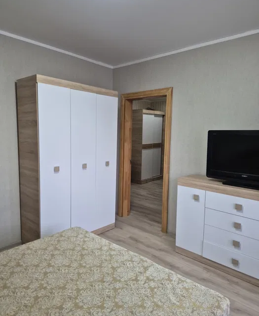 Сдаётся 2-комнатная квартира, 57 м²