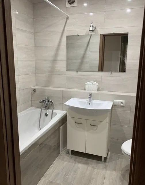 Сдаётся 1-комнатная квартира, 35 м²