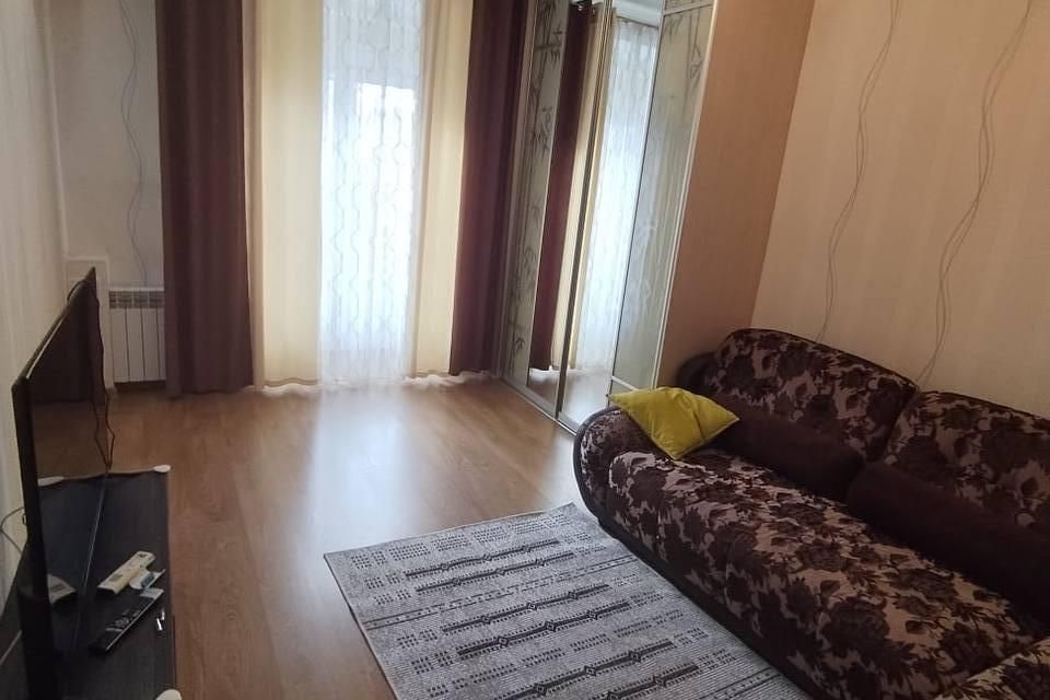 Сдаётся 2-комнатная квартира, 50 м²