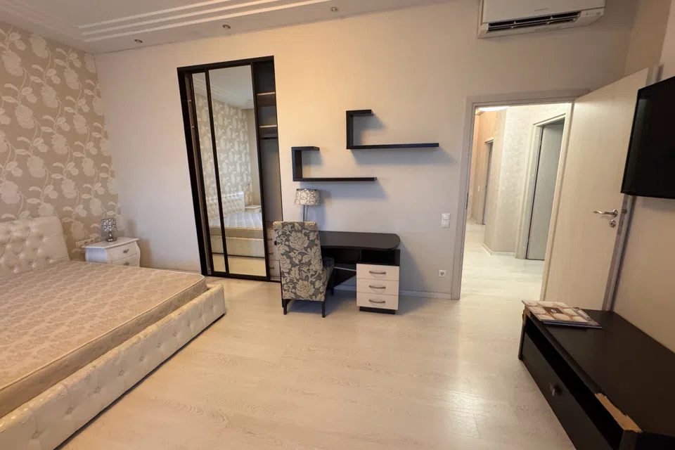 Сдаётся 3-комнатная квартира, 120 м²