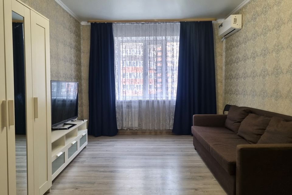 Сдаётся 1-комнатная квартира, 42 м²