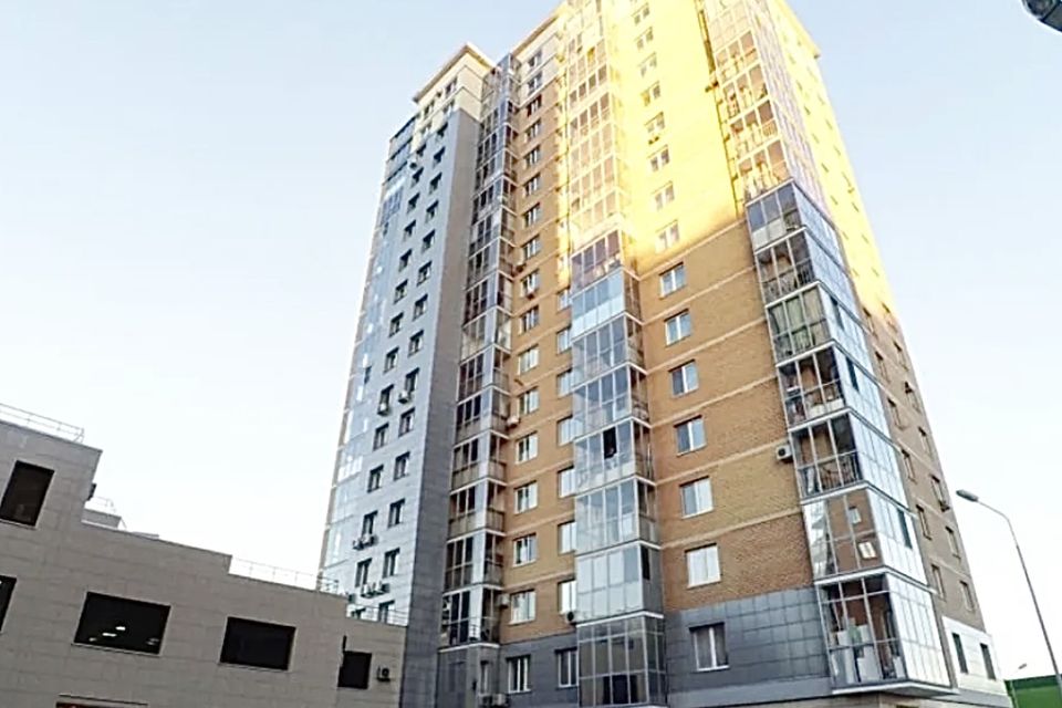 Сдаётся 1-комнатная квартира, 51 м²