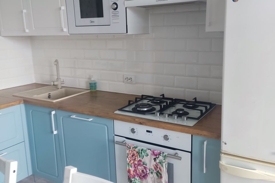 Сдаётся 2-комнатная квартира, 56.7 м²