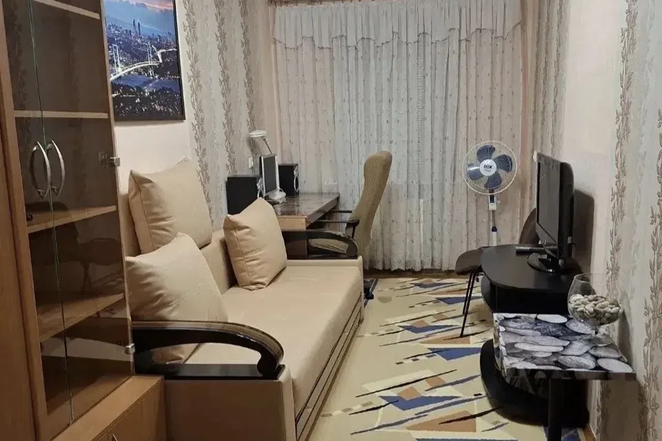 Сдаётся 3-комнатная квартира, 56 м²