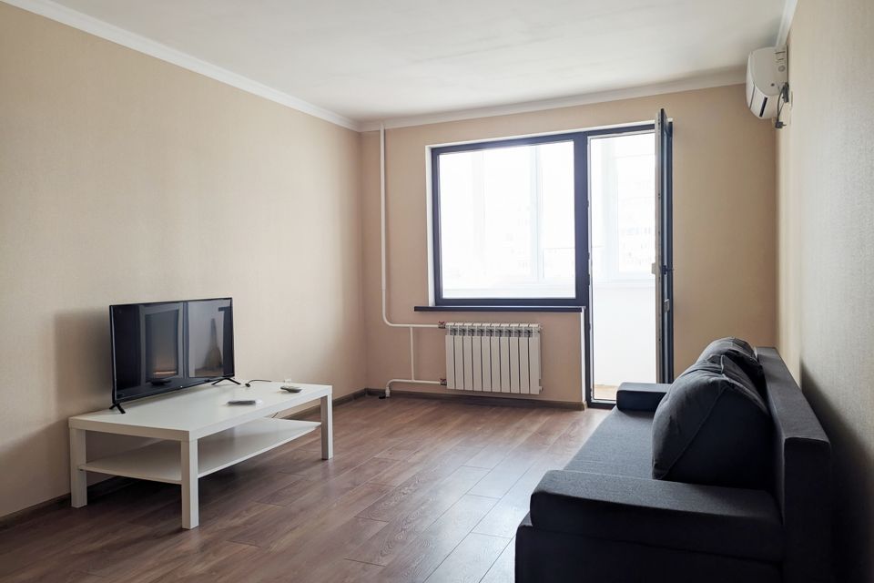 Сдаётся 2-комнатная квартира, 65 м²