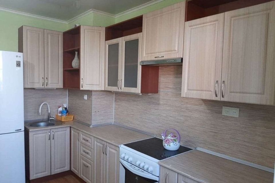 Сдаётся 1-комнатная квартира, 42 м²