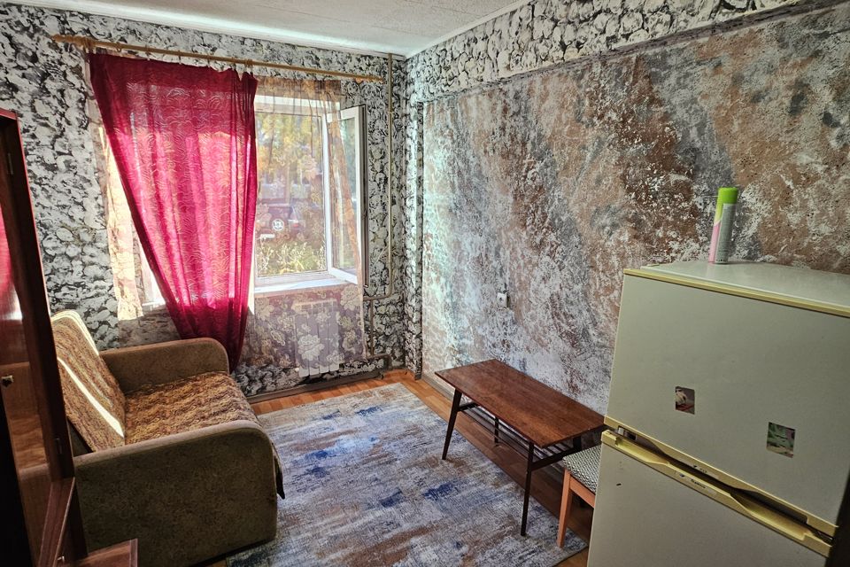 Сдаётся комната в 3-комн. квартире, 12 м²