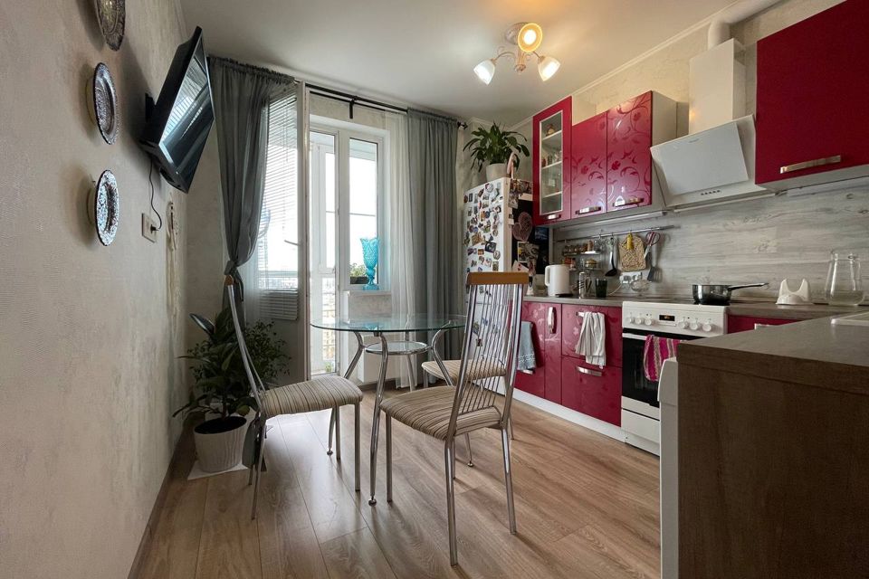 Сдаётся 1-комнатная квартира, 42 м²