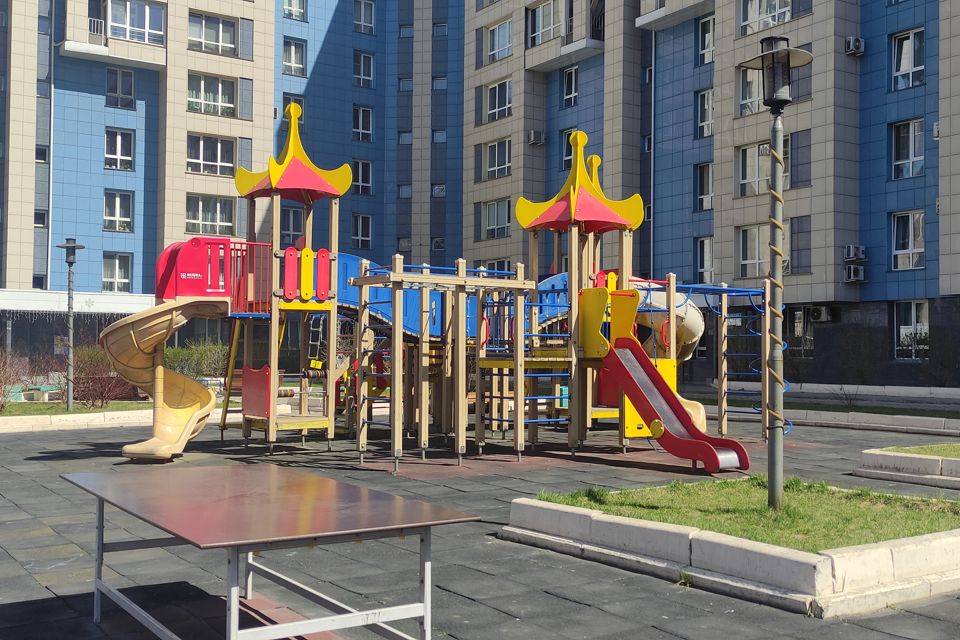 Сдаётся 2-комнатная квартира, 90 м²