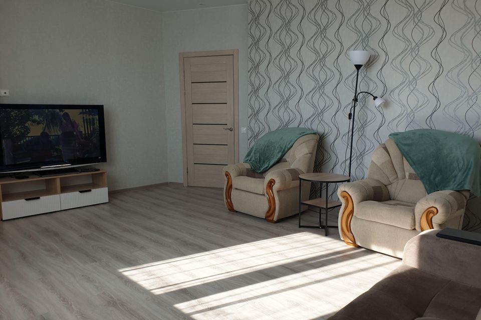 Сдаётся 2-комнатная квартира, 67 м²