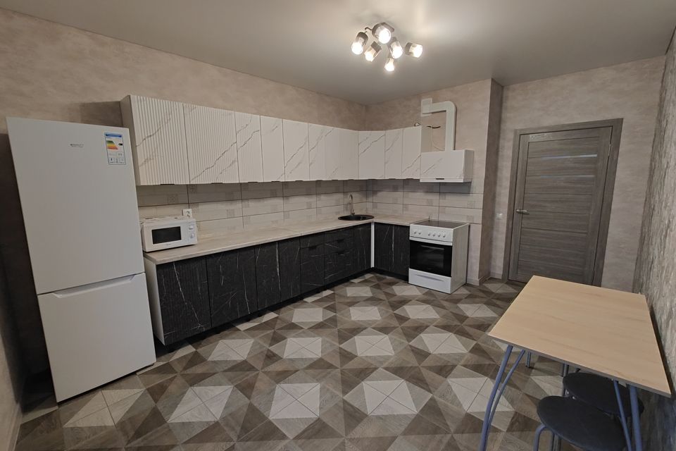 Сдаётся 2-комнатная квартира, 67.2 м²