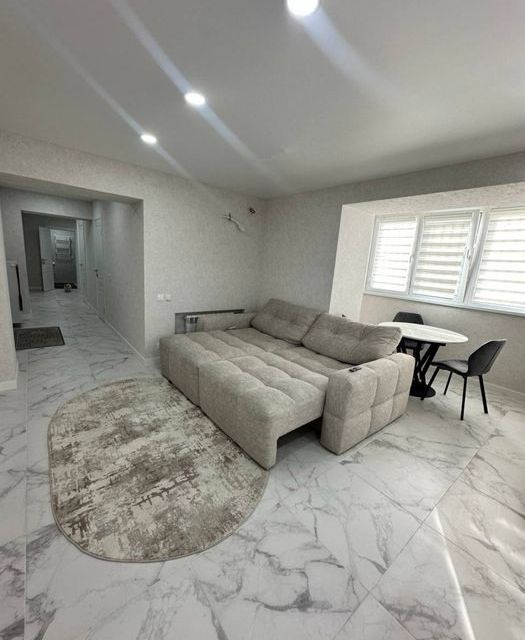 Сдаётся 3-комнатная квартира, 86 м²