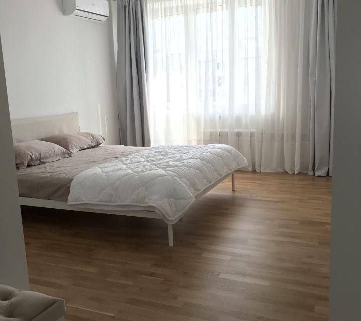 Сдаётся 1-комнатная квартира, 42 м²