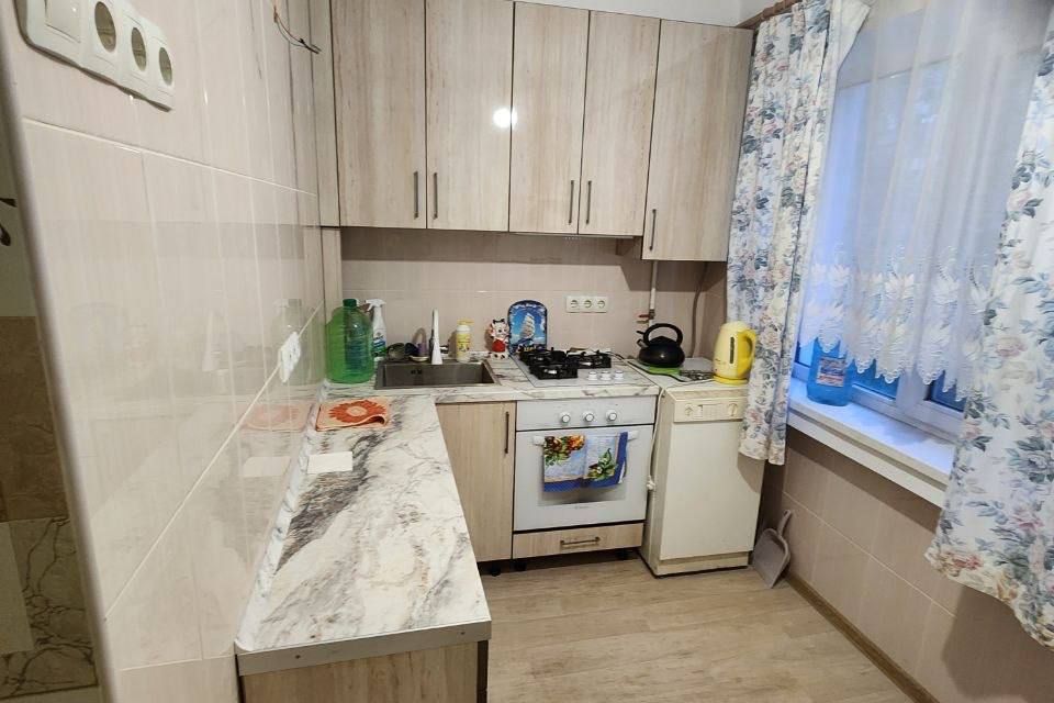 Сдаётся 4-комнатная квартира, 66 м²