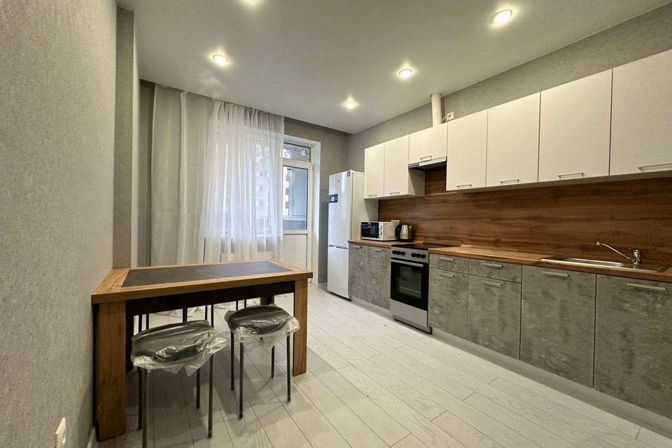 Сдаётся 1-комнатная квартира, 40 м²