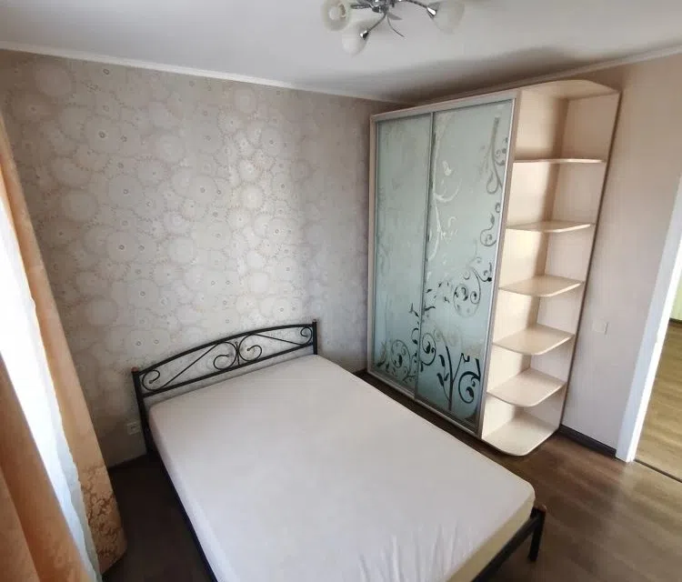 Сдаётся 3-комнатная квартира, 52 м²