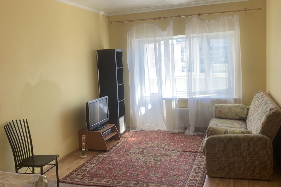 Сдаётся 1-комнатная квартира, 46 м²