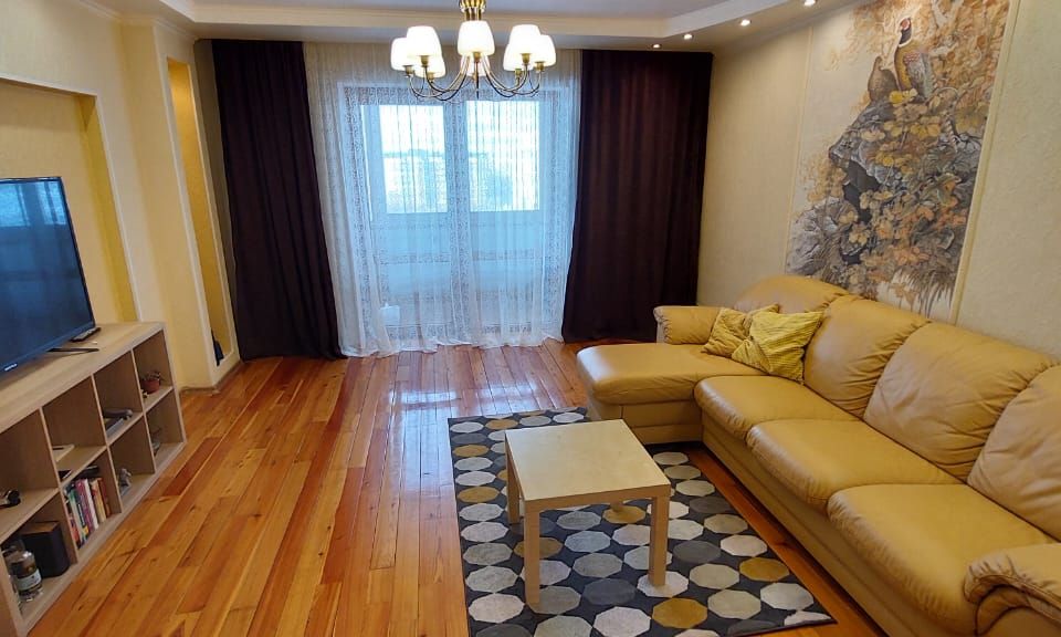 Сдаётся 2-комнатная квартира, 61.5 м²