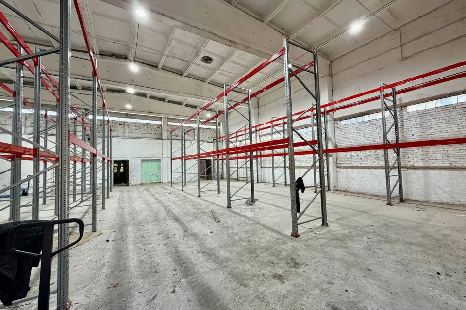 Сдаётся склад, 793 м²