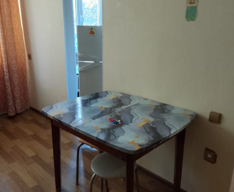 Сдаётся 2-комнатная квартира, 40 м²
