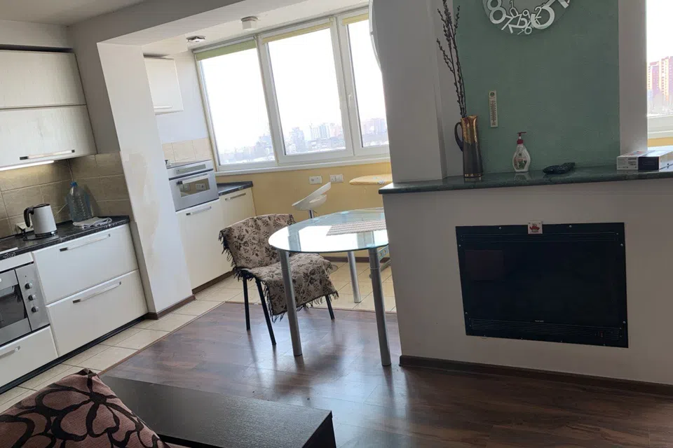 Сдаётся 2-комнатная квартира, 60 м²