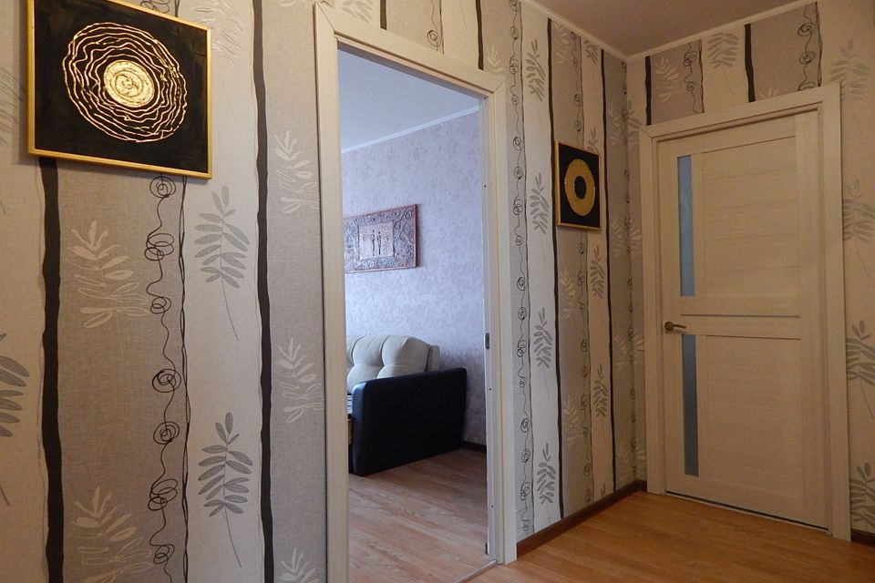 Сдаётся 2-комнатная квартира, 58.6 м²