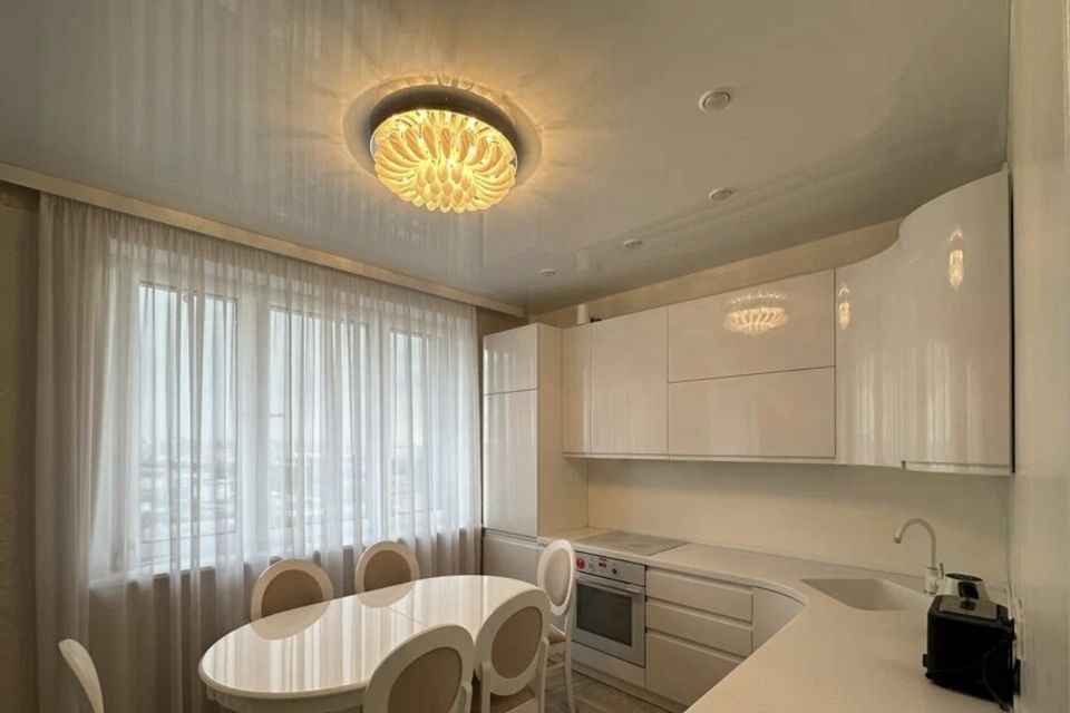 Сдаётся 2-комнатная квартира, 57.3 м²