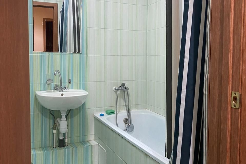 Сдаётся 1-комнатная квартира, 40 м²