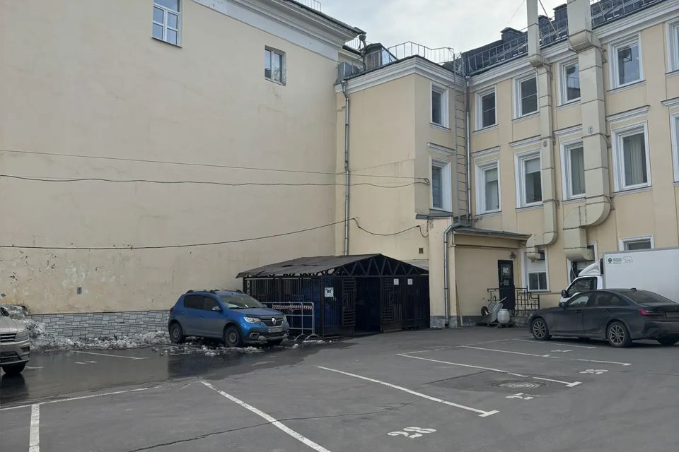 Сдаётся машиноместо, 11 м²