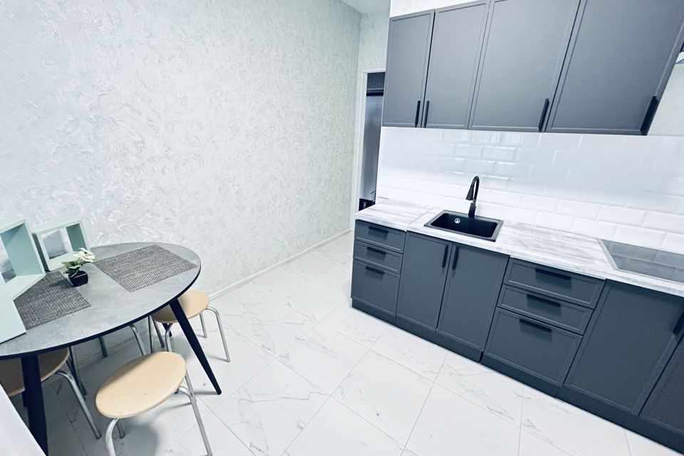 Сдаётся 1-комнатная квартира, 40 м²