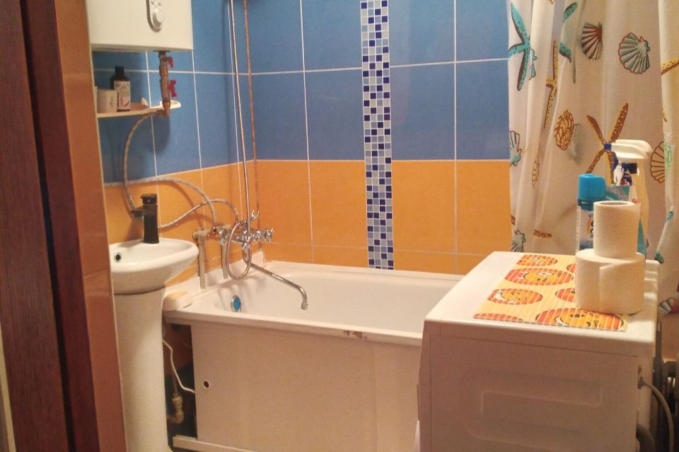 Сдаётся 3-комнатная квартира, 58 м²