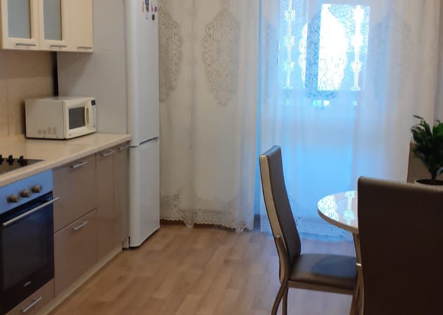 Сдаётся 1-комнатная квартира, 43 м²