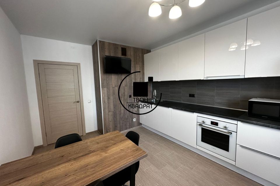 Сдаётся 2-комнатная квартира, 70 м²