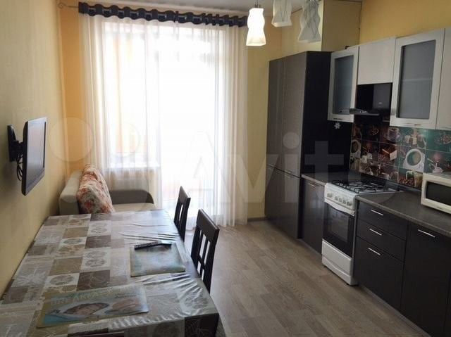 Сдаётся 1-комнатная квартира, 40 м²