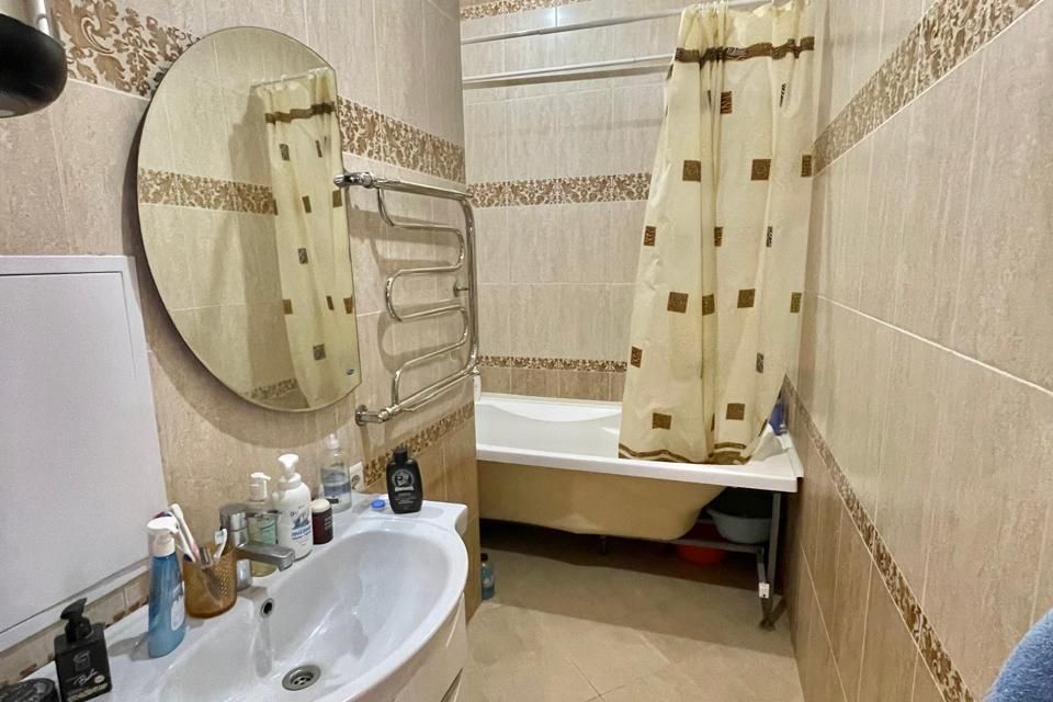 Сдаётся 2-комнатная квартира, 70 м²