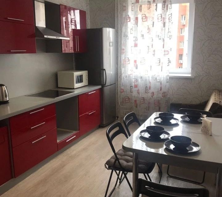 Сдаётся 1-комнатная квартира, 42 м²
