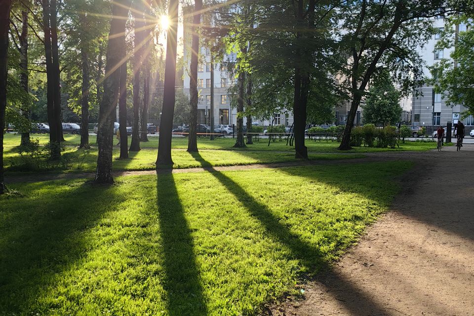 Сдаётся 2-комнатная квартира, 67.9 м²