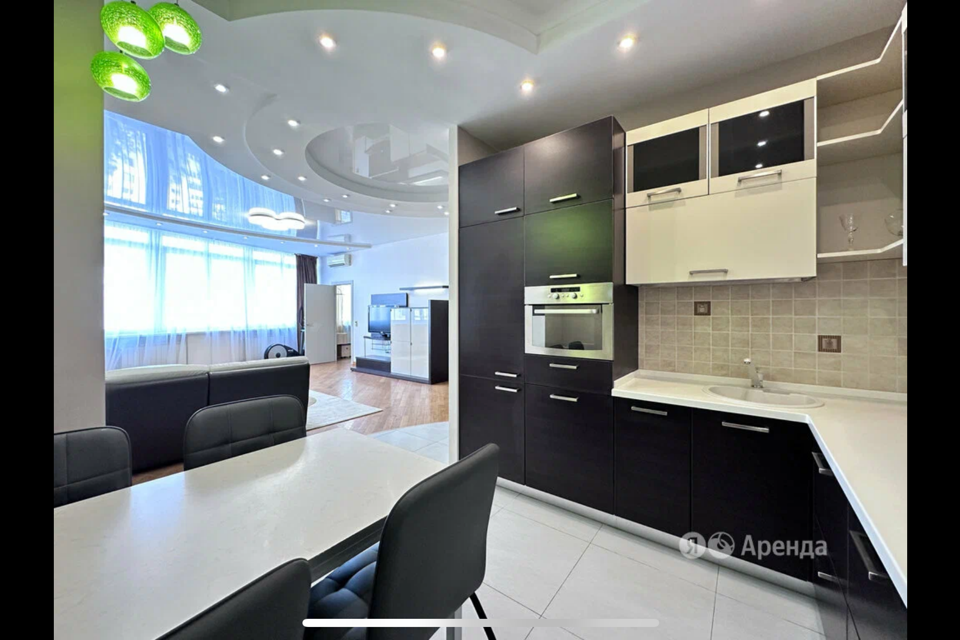 Сдаётся 3-комнатная квартира, 88 м²