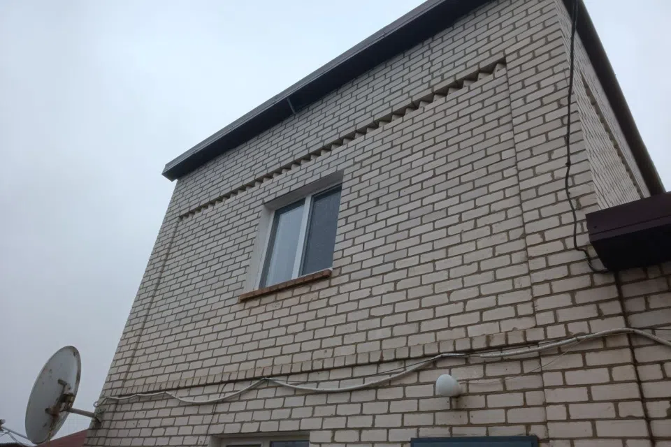 Сдаётся 2-этажный дом, 100 м²