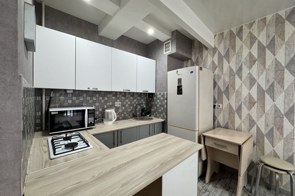 Сдаётся 1-комнатная квартира, 38 м²