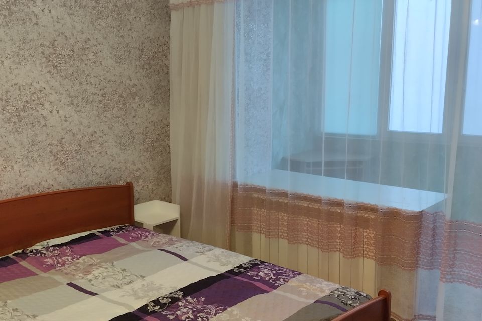 Сдаётся 2-комнатная квартира, 58 м²
