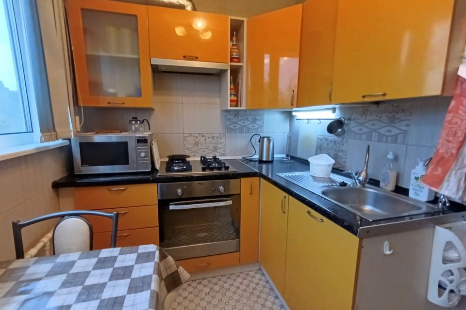 Сдаётся 3-комнатная квартира, 61.2 м²