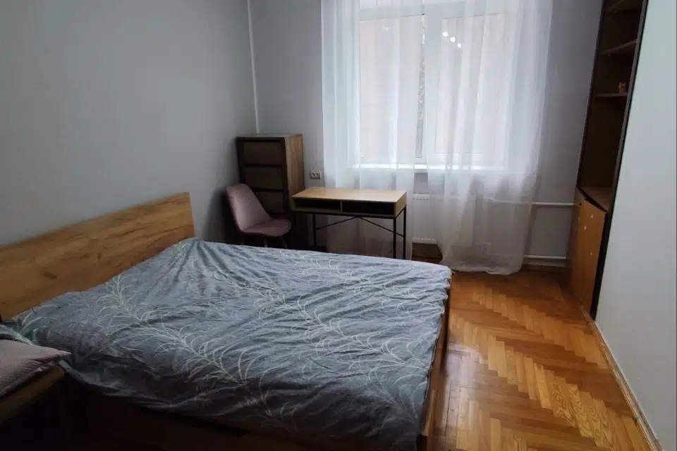 Сдаётся 4-комнатная квартира, 63 м²