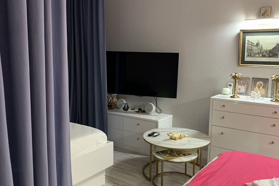 Сдаётся 1-комнатная квартира, 51 м²